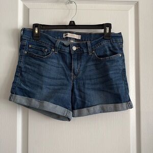 Cuffed Levi Jean short size 28